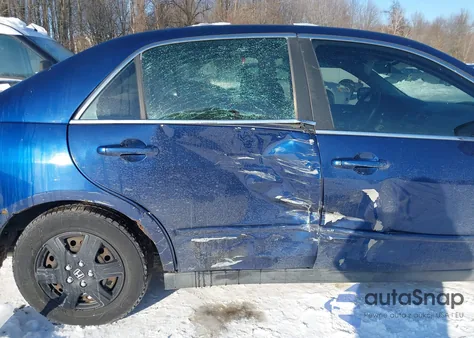 2005 Honda Accord 2.4 Lx z USA, uszkodzony, nr VIN 1HGCM56475A007684